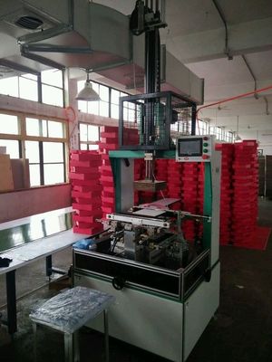 380V / 50Hz Rigid Box Making Machine 7000 X 3000 X 2000mm Βάρος 6000kg